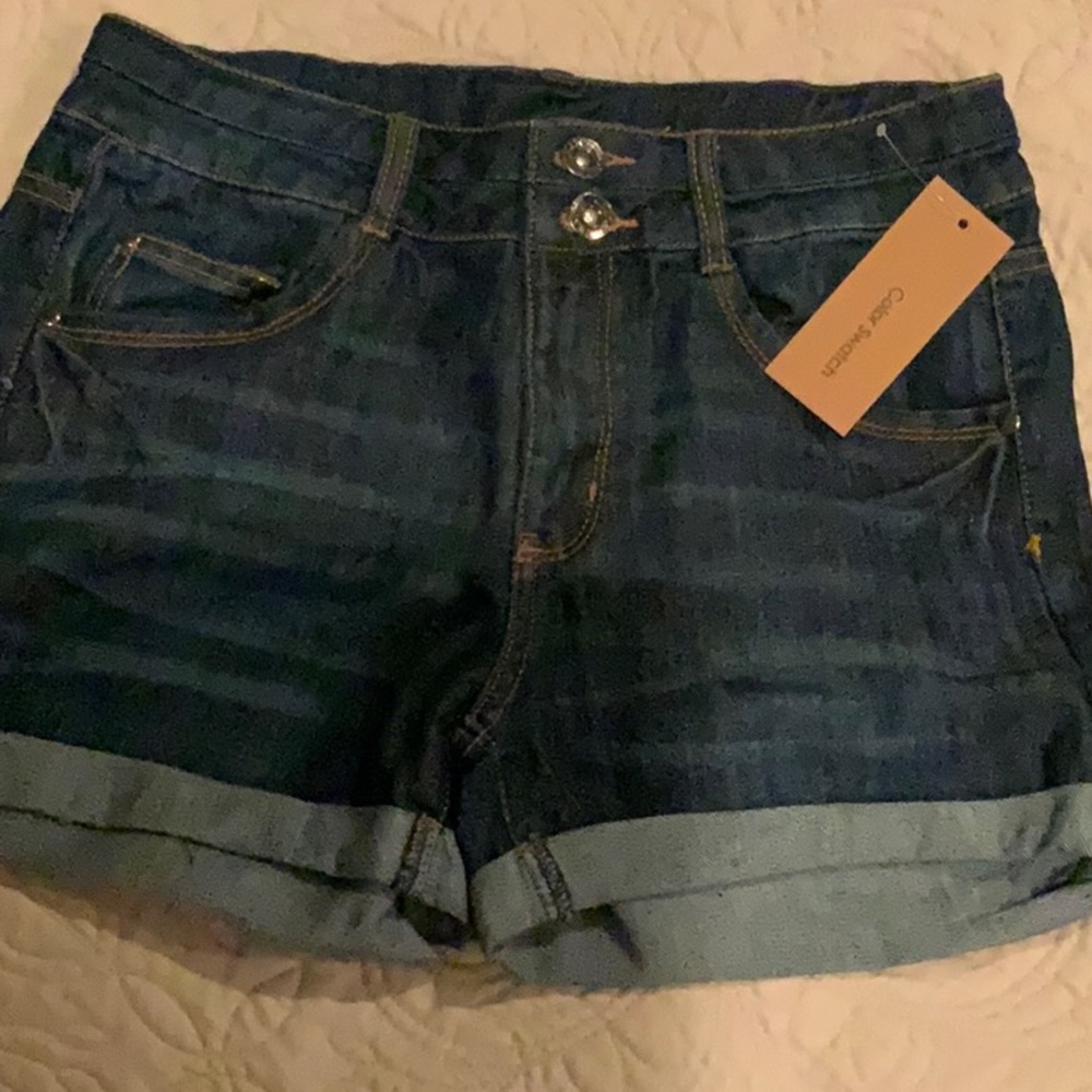 DAYNA-Double Button Folded Shorts